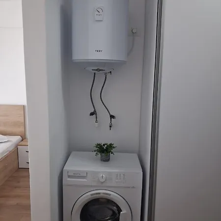 Apartament Nico Garsoniera *